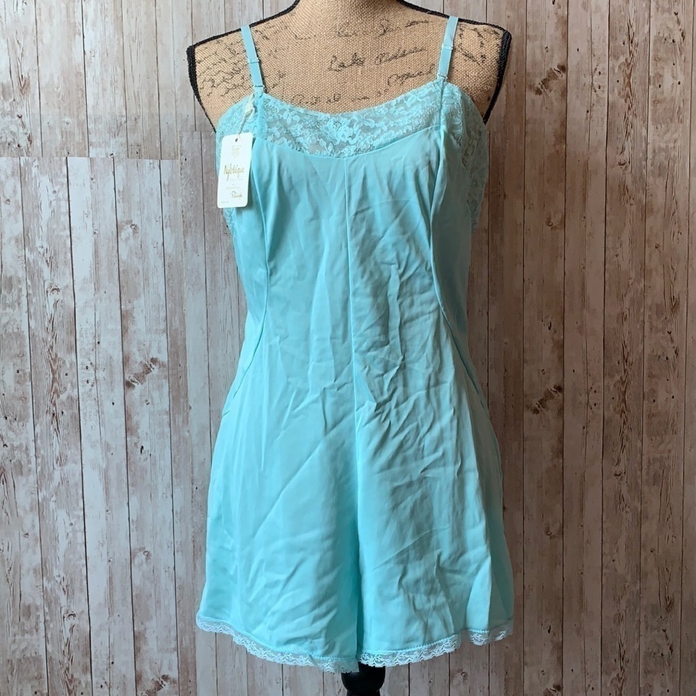 𝅺VINTAGE Nylotrique De Luxe Romper